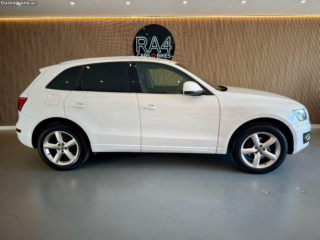 Audi Q5 2.0 TFSI quattro S tronic — fotografia 17