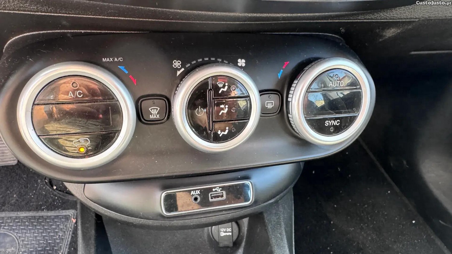 Fiat 500X 1.3 MJ Lounge S&S — fotografia 3