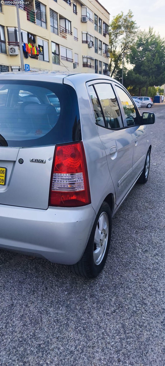 Kia Picanto 1.1 crdi — fotografia 9