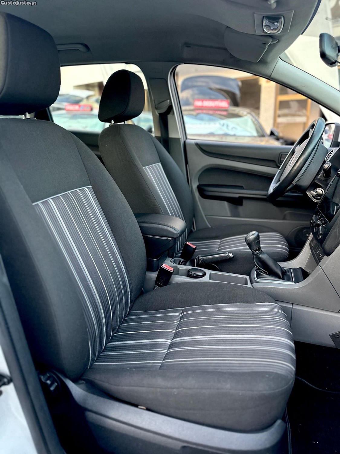 Ford Focus 1.6 TDCi — fotografia 3