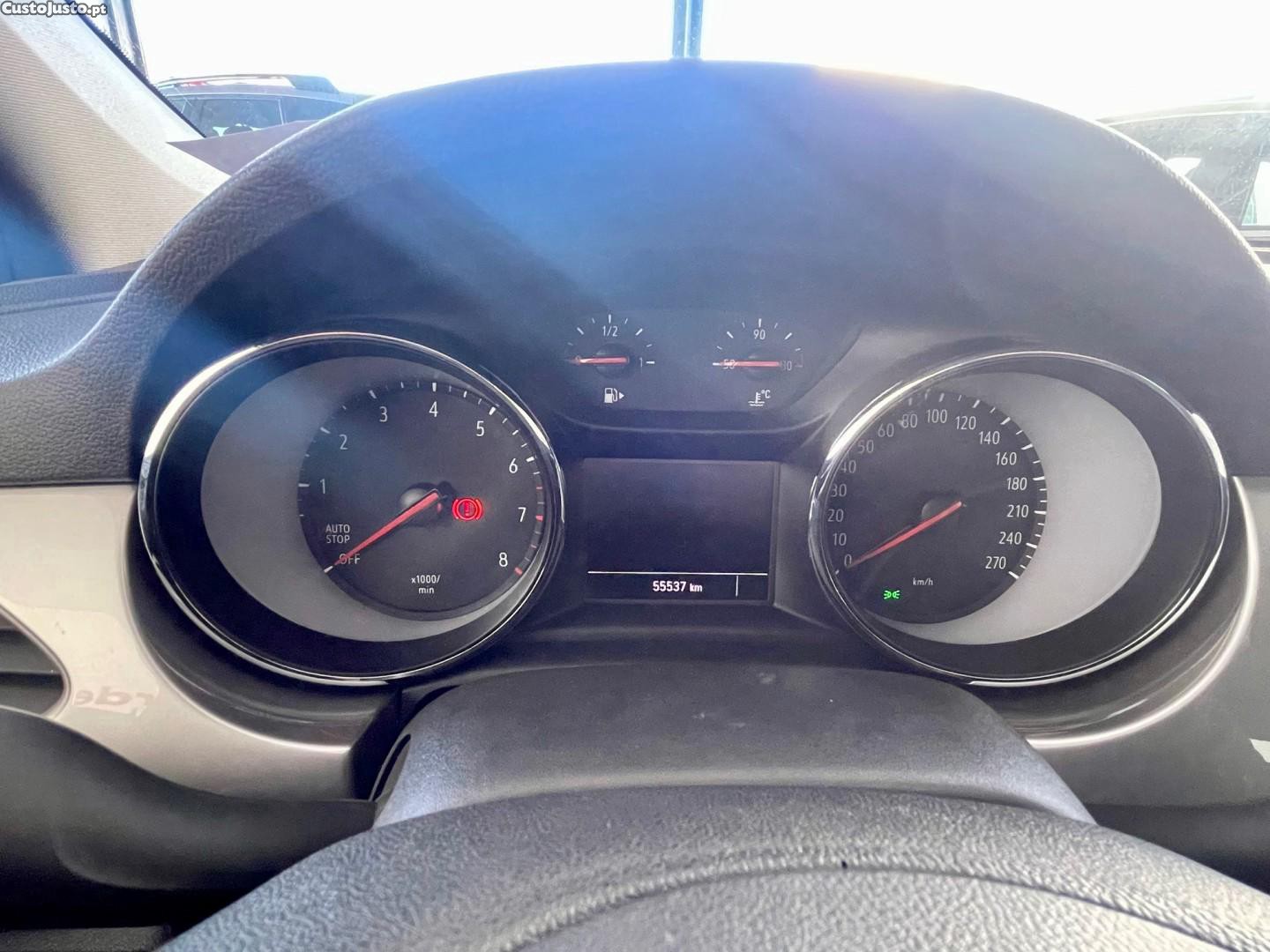 Opel Astra 1.2 Turbo S&S 2020 — fotografia 2