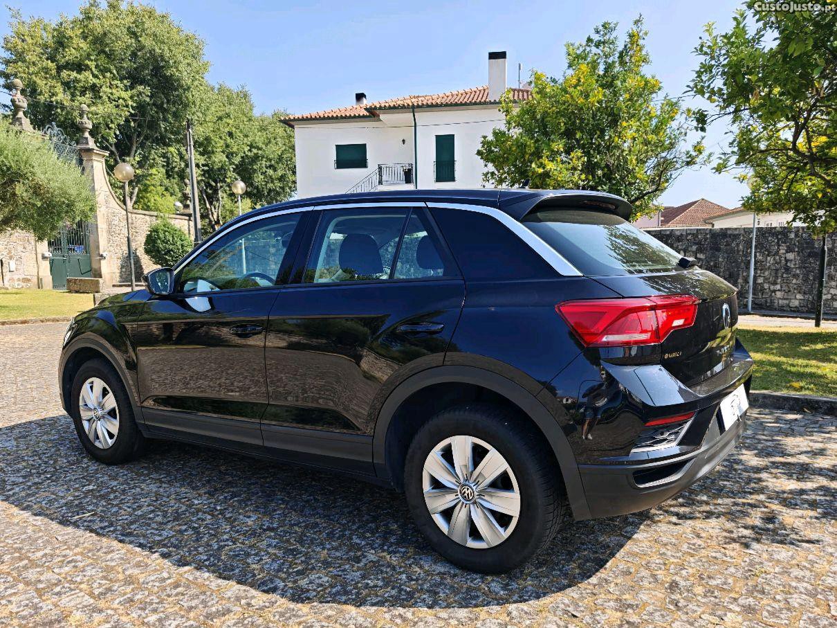 Volkswagen T-Roc 1.0 tsi 115cv — fotografia 7