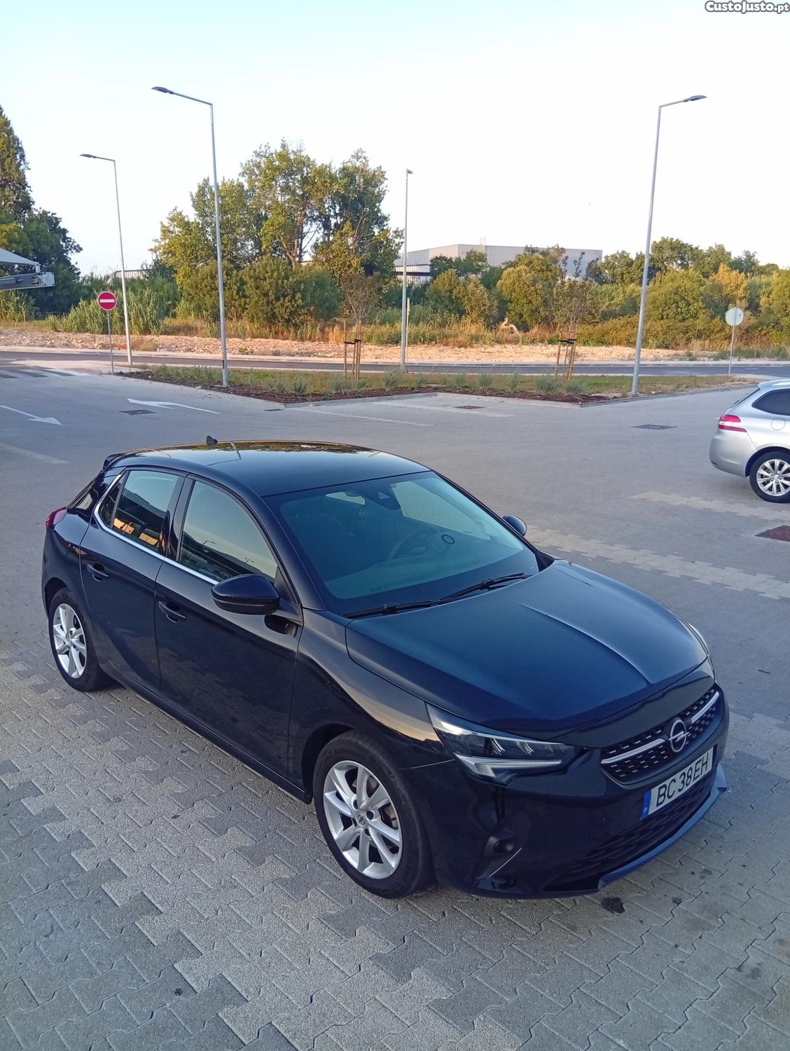 Opel Corsa 1.2 T GS — fotografia 7