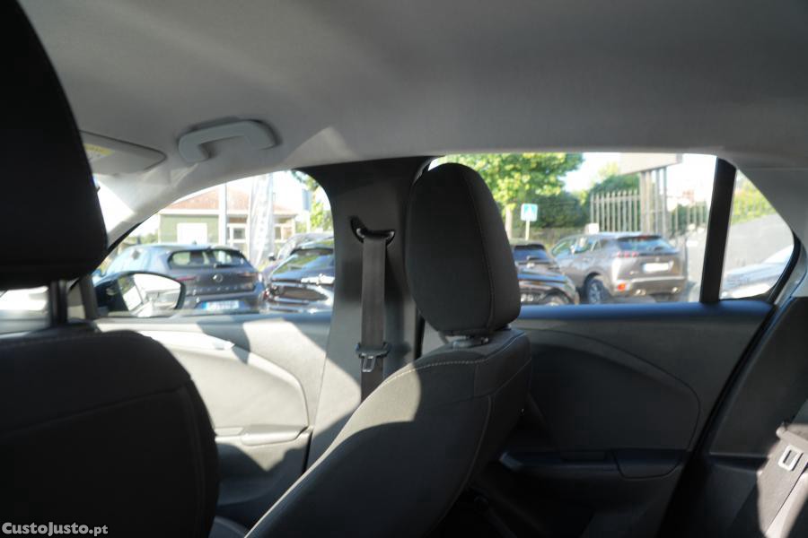 Opel Corsa 1.2 T Elegance — fotografia 7
