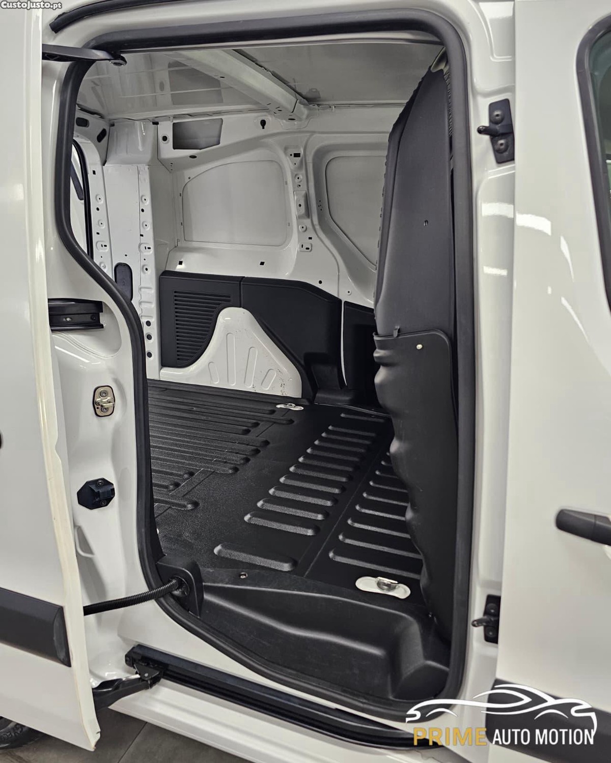 Citroën Berlingo 3LUG-LONGA-C/IVA-ACEITO TROCA — fotografia 4