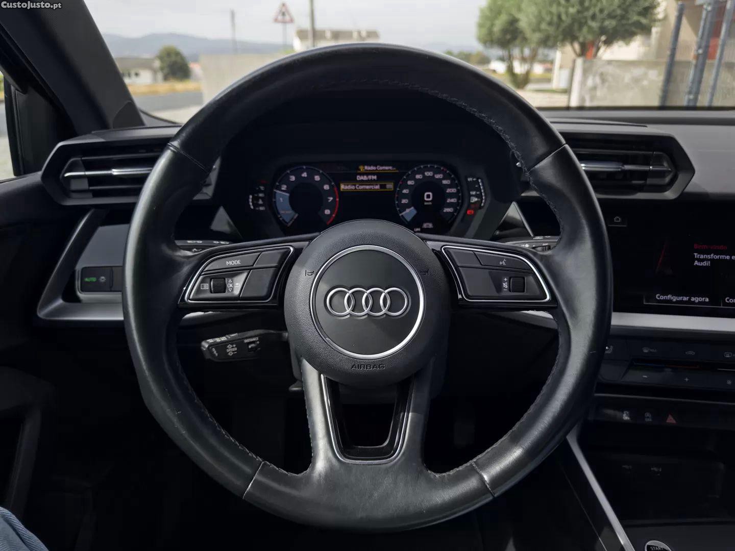 Audi A3 30 tfsi s-line — fotografia 9