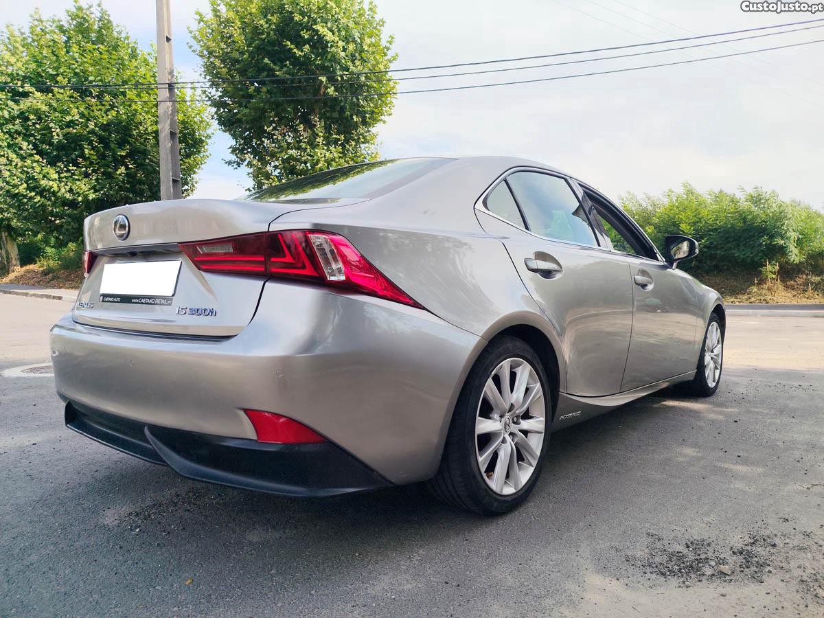 Lexus IS h executive — fotografia 11