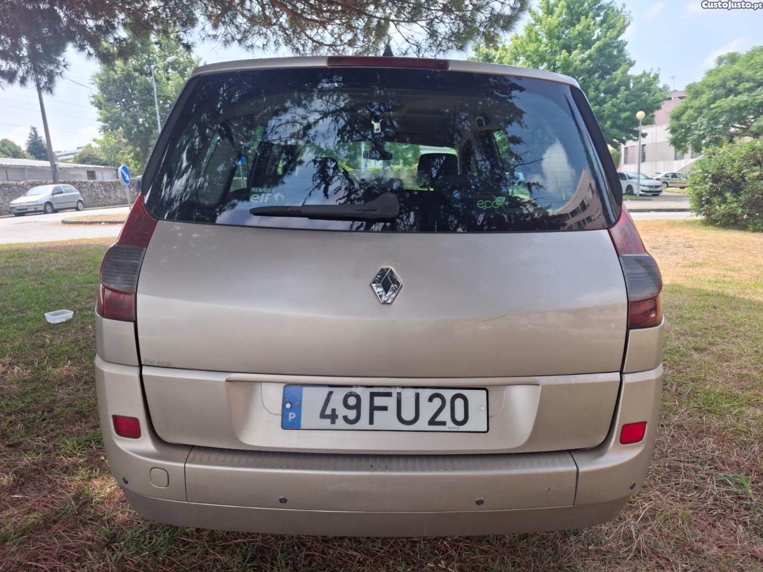 Renault Scénic 1.5 DCI — fotografia 7