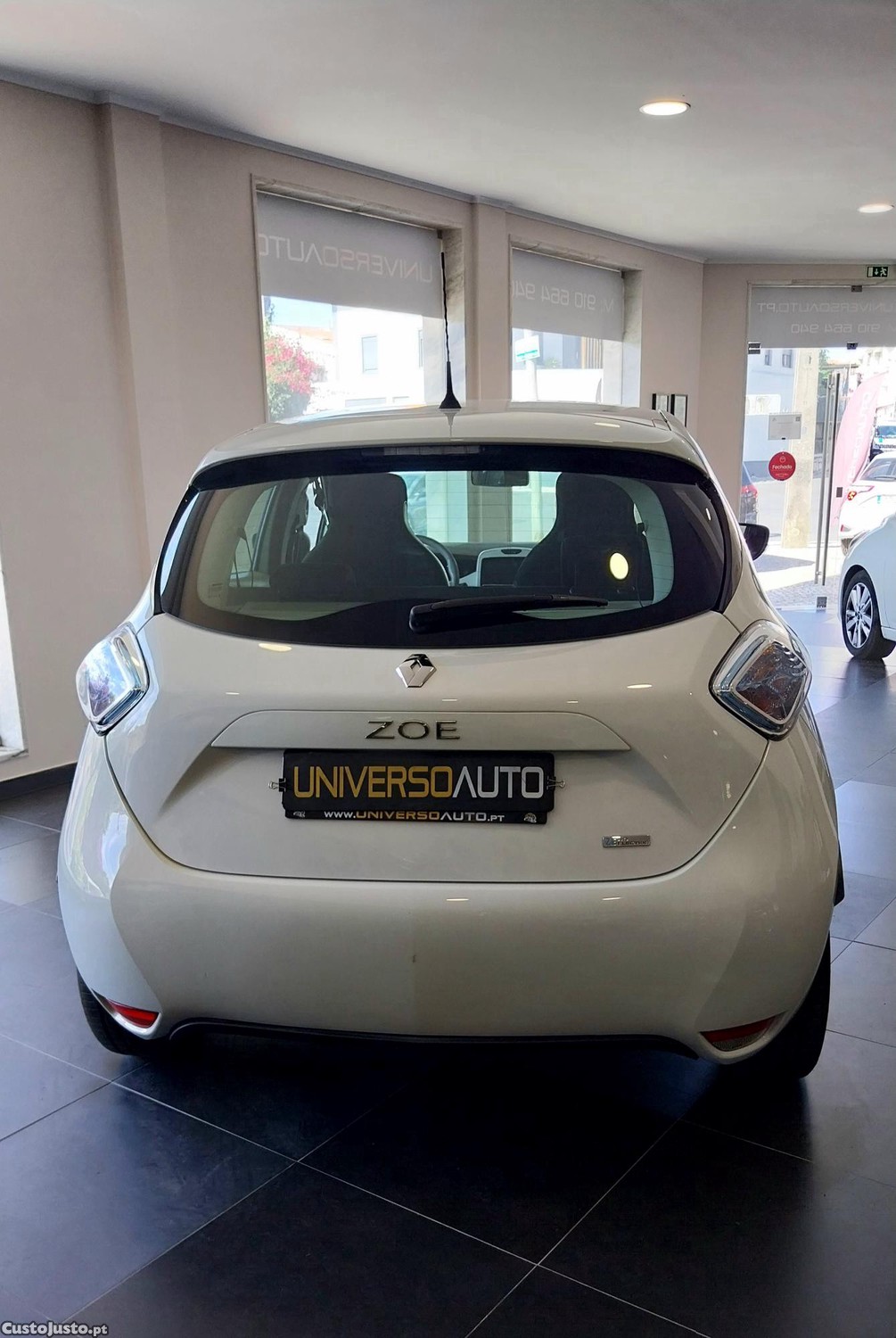 Renault Zoe Life 40 | Baterias próprias| Nacional | Iva discriminado — fotografia 2