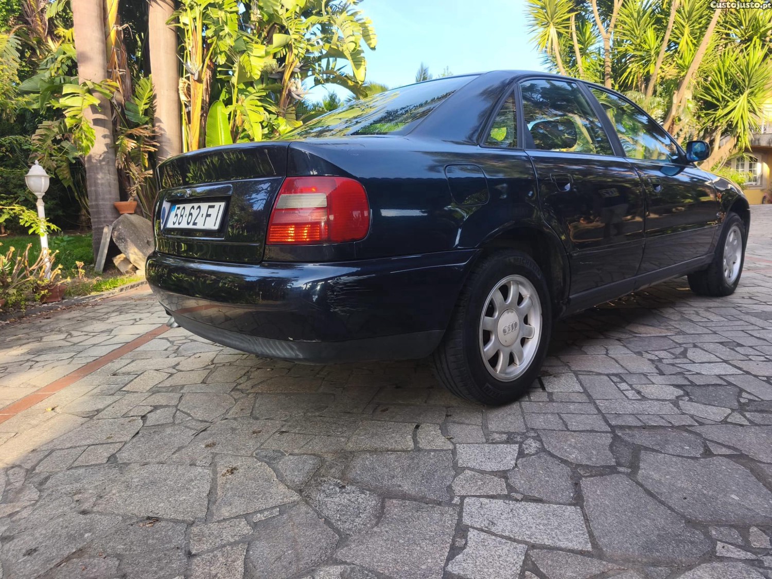 Audi A4 1.9 Tdi 90cv — fotografia 6