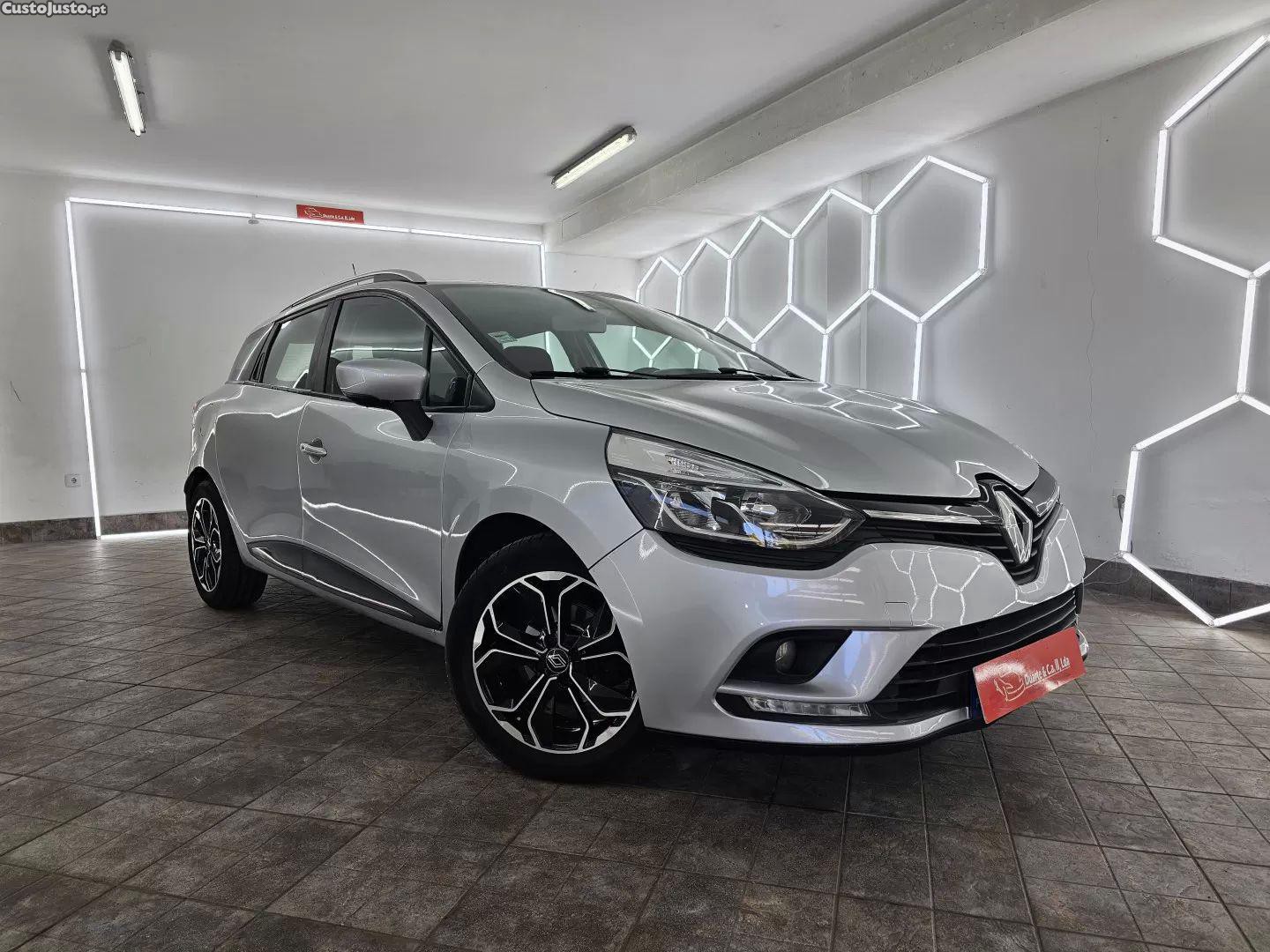 Renault Clio 1.5 dci limited — fotografia 23