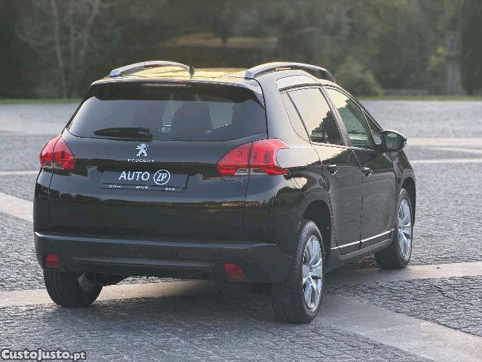 Peugeot 2008 1.4 Hdi — fotografia 8