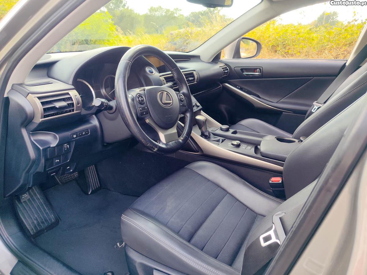 Lexus IS h executive — fotografia 8