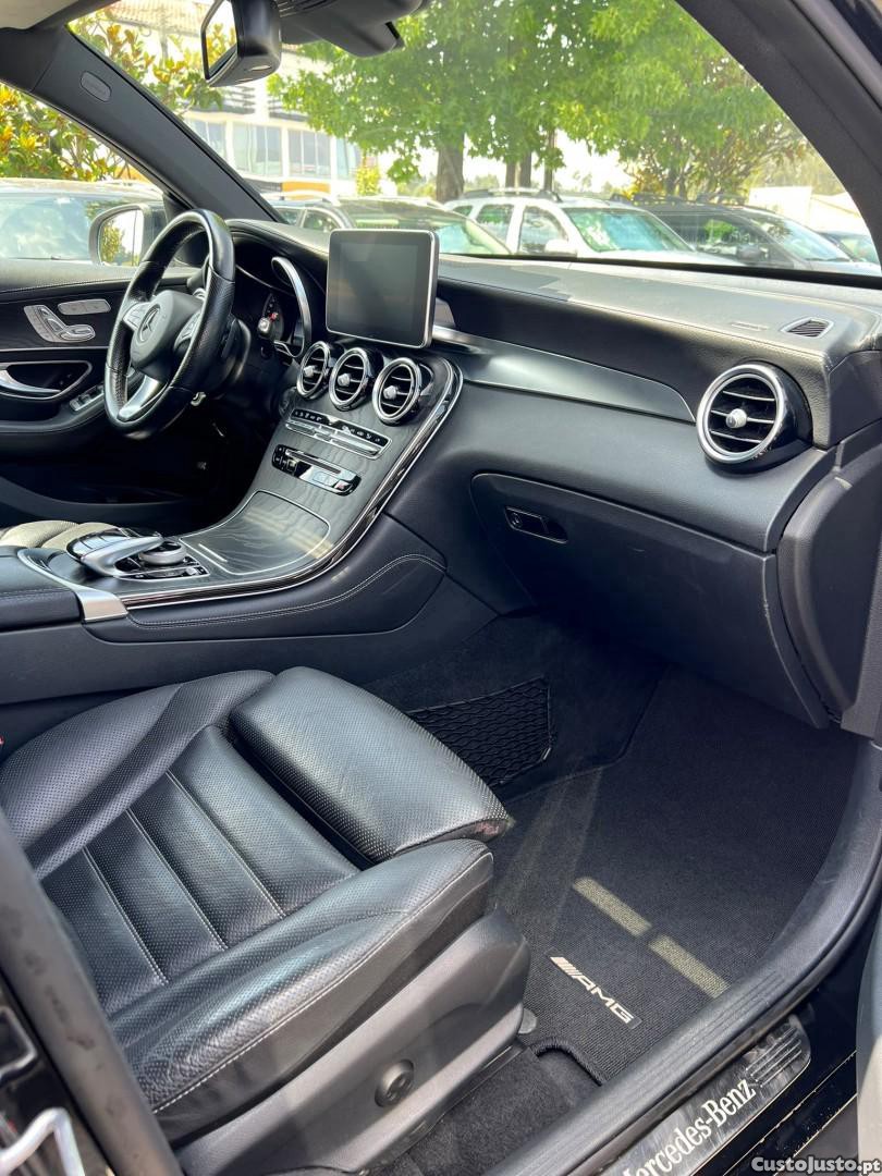 Mercedes-Benz GLC 250 d 4Matic 9G-TRONIC AMG Line — fotografia 3