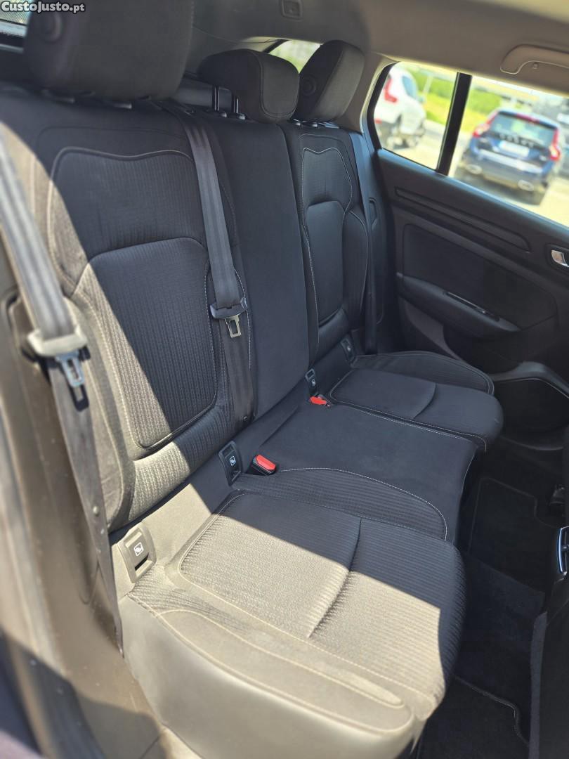 Renault Mégane 1.5 dCi Limited — fotografia 4
