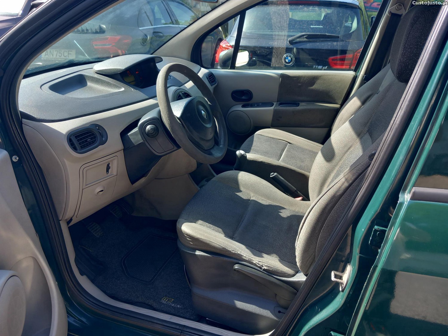 Renault Modus 1.2 Confort — fotografia 11