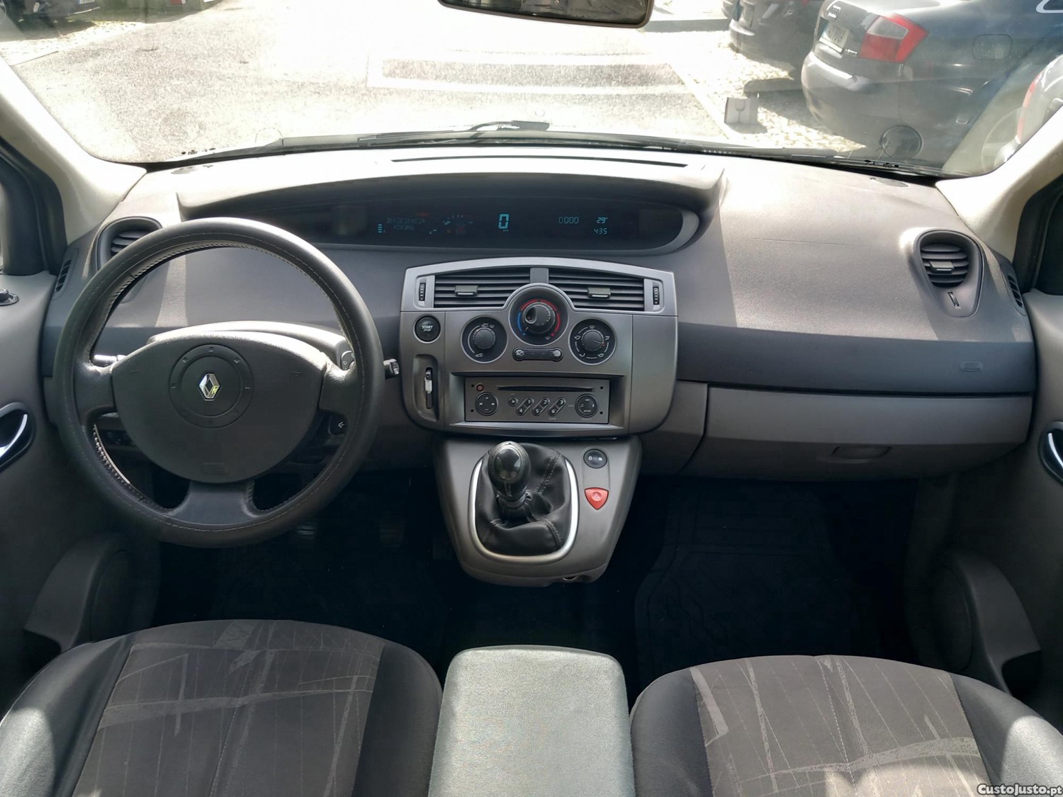 Renault Scénic 1.5 dCi Confort — fotografia 5