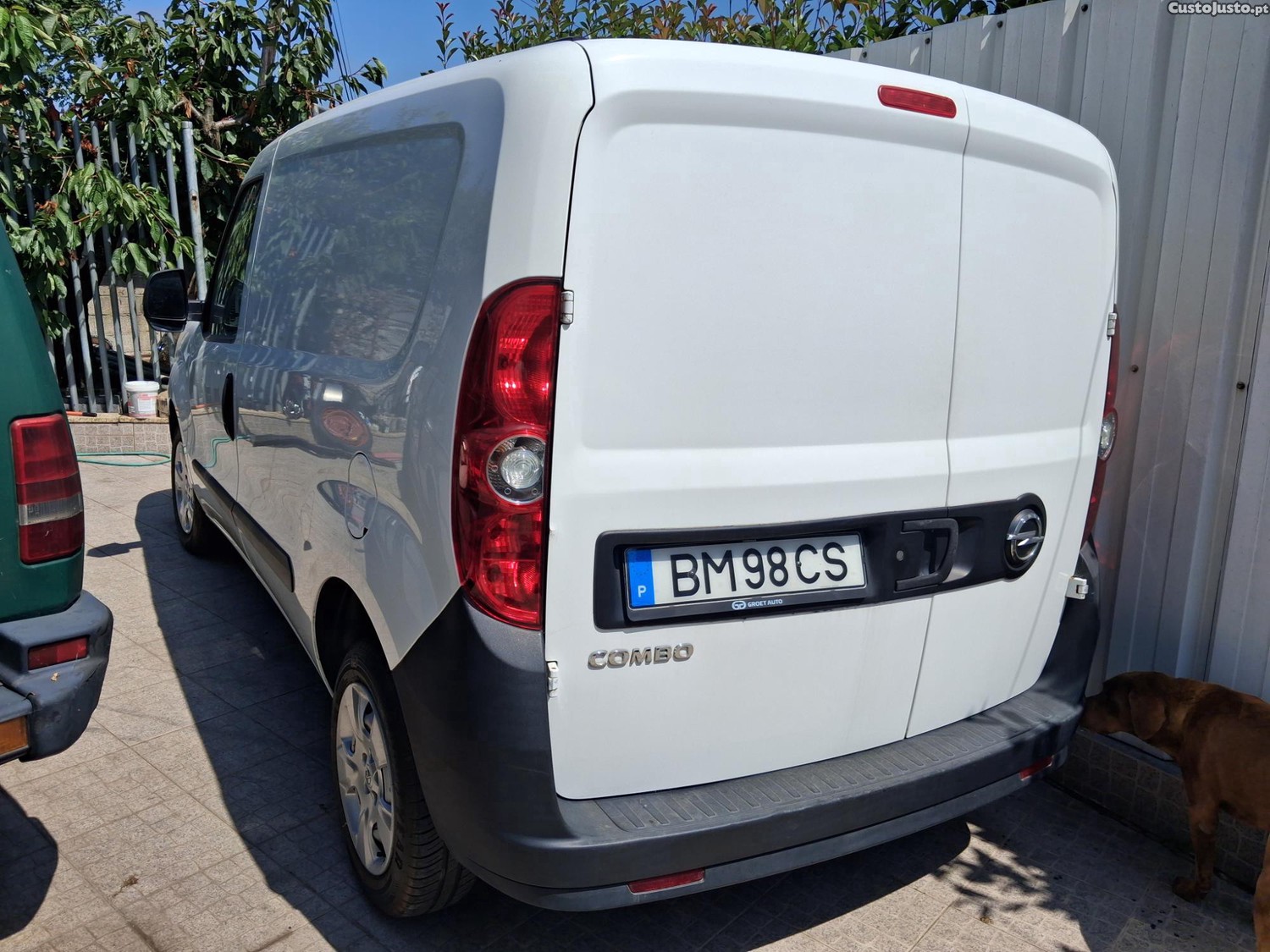 Opel Combo 1300 impecável — fotografia 5