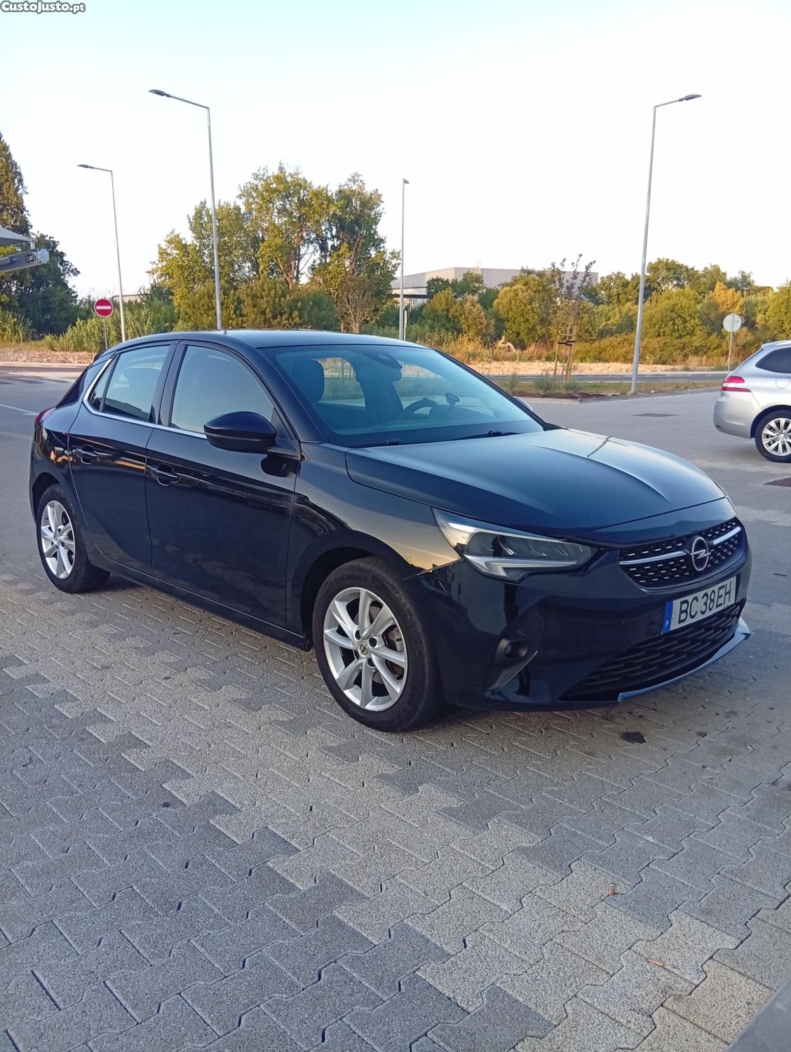 Opel Corsa 1.2 T GS — fotografia 6