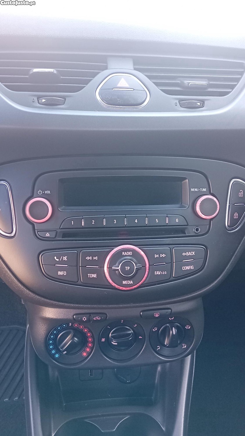 Opel Corsa 1.2 Edition — fotografia 6