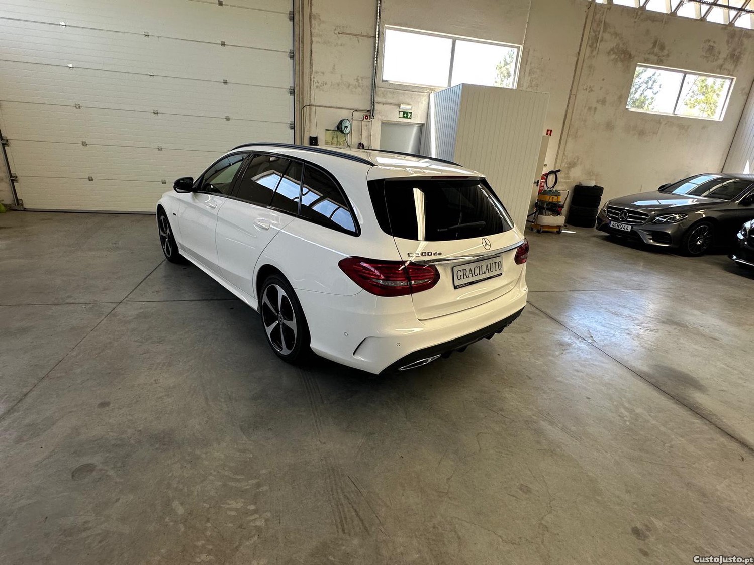Mercedes-Benz C 300 de T AMG — fotografia 9