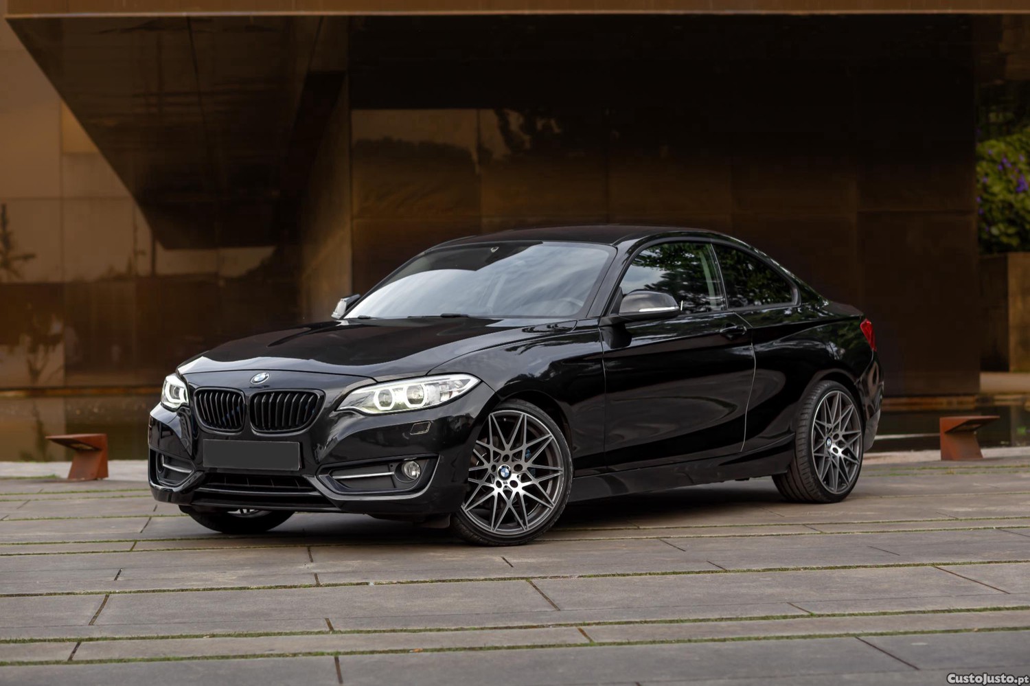 BMW 220 Coupe Sport — fotografia 8