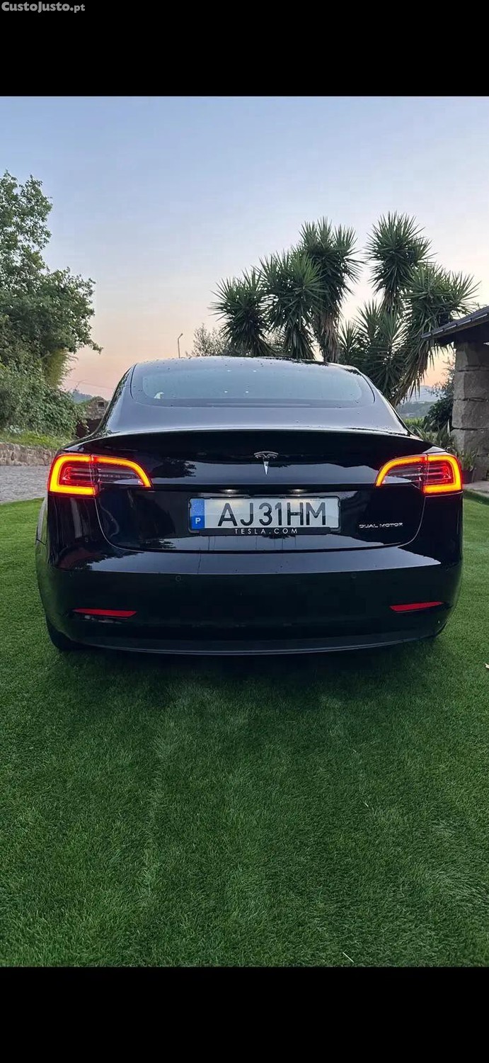 Tesla Model 3 Long Range AWD Dual Motor — fotografia 12