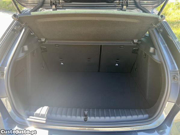 BMW 118 M Auto — fotografia 2