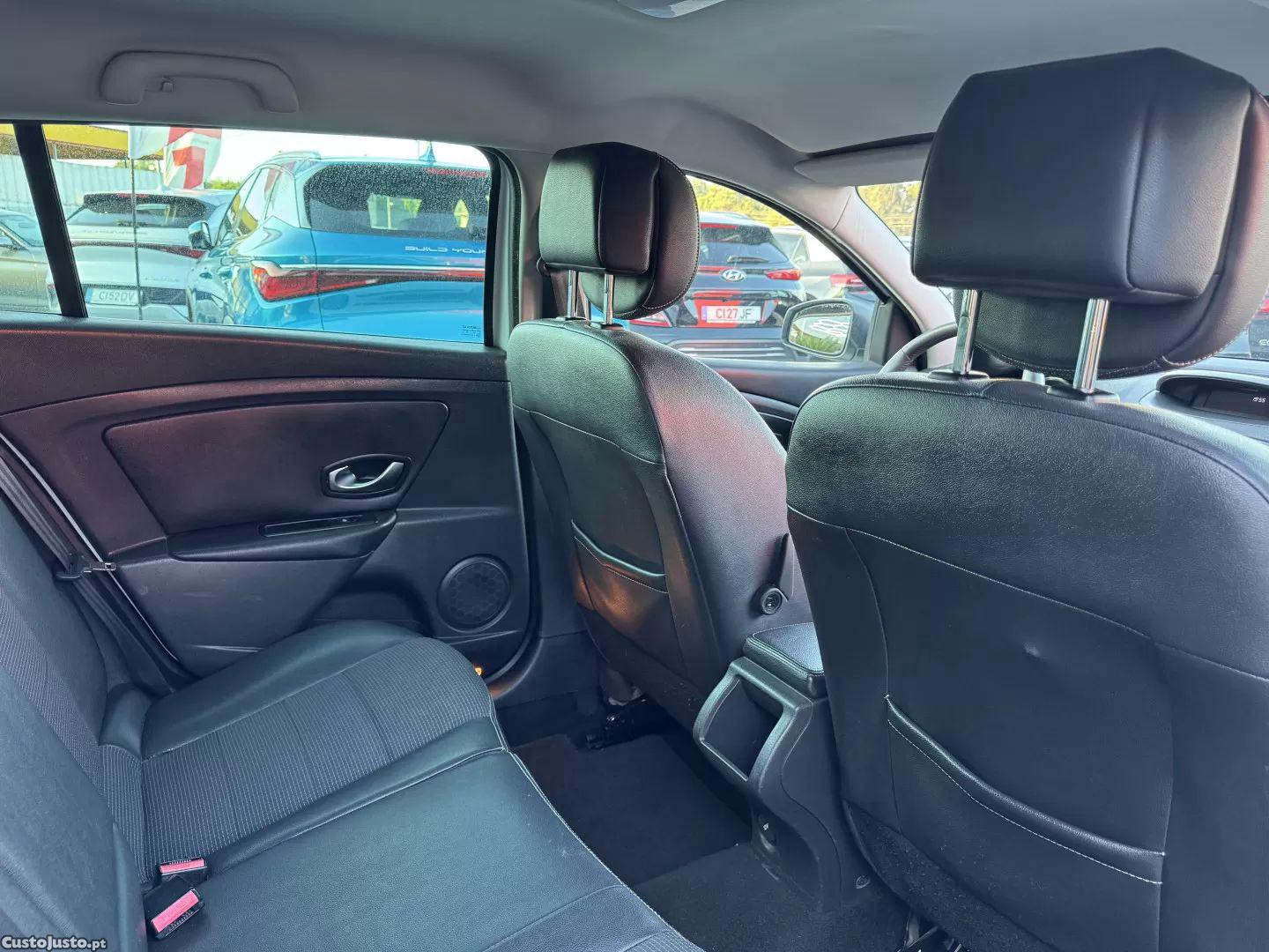 Renault Mégane 1.5 dci gt line ss — fotografia 17