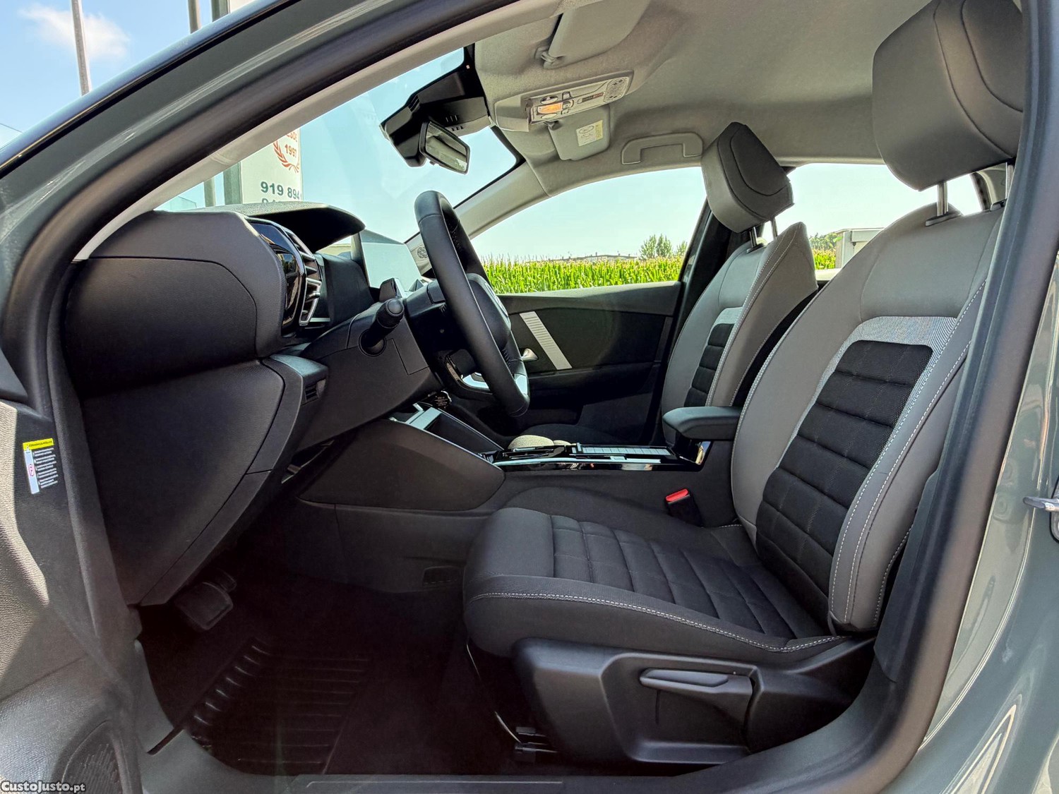 Citroën C4 1.2 Puretech 145cv hybrid Plus — fotografia 3