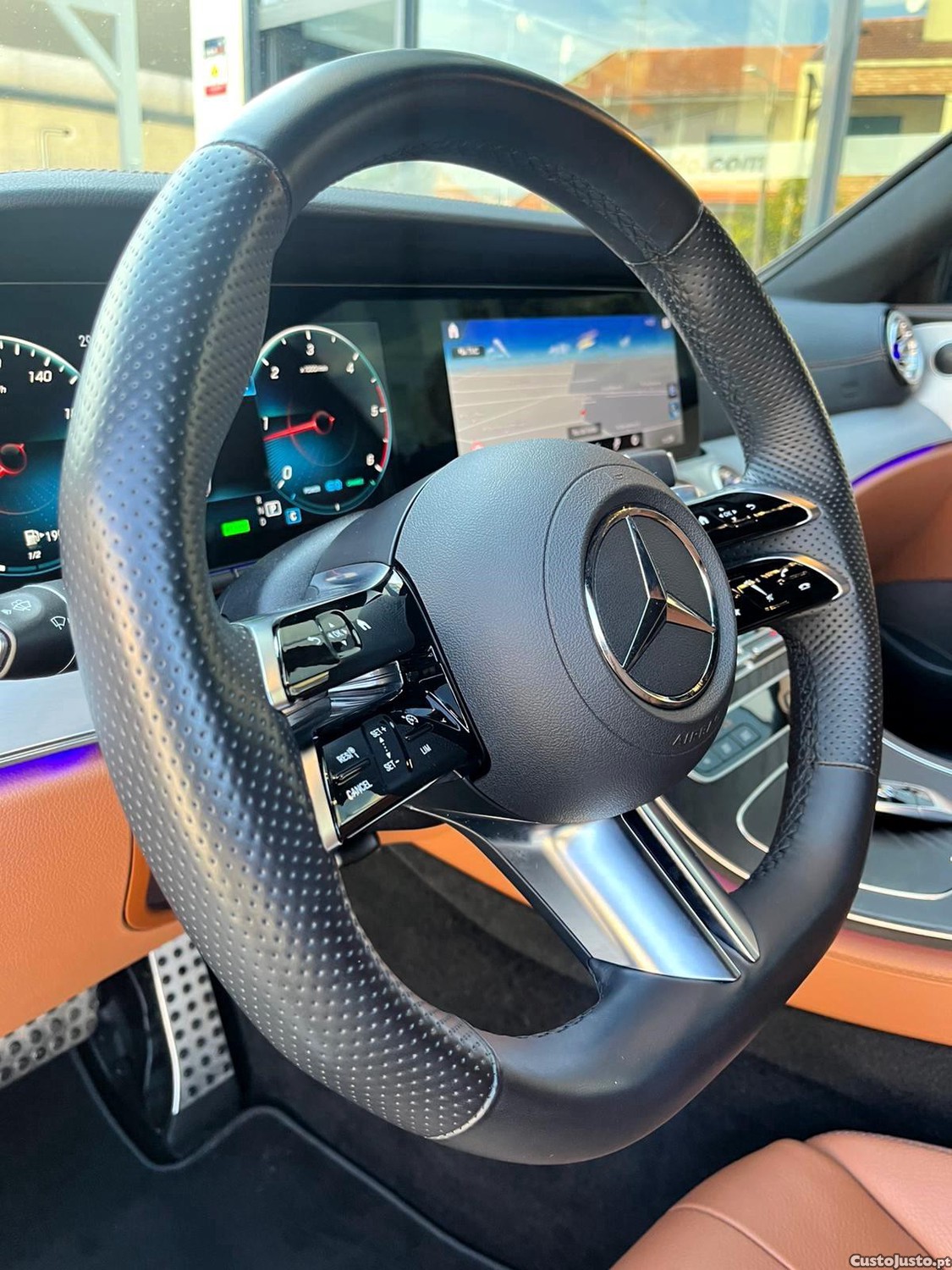 Mercedes-Benz E 300 d AMG Line 4Matic — fotografia 15