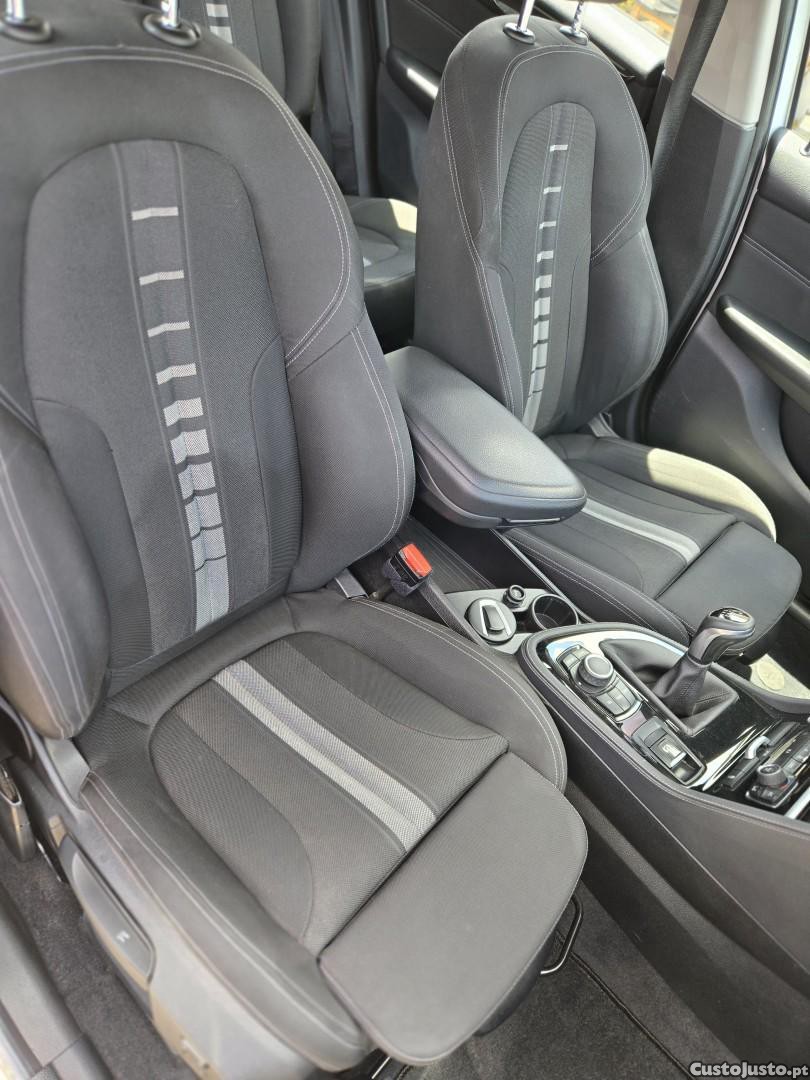 BMW 216 Active Tourer d Advantage — fotografia 4