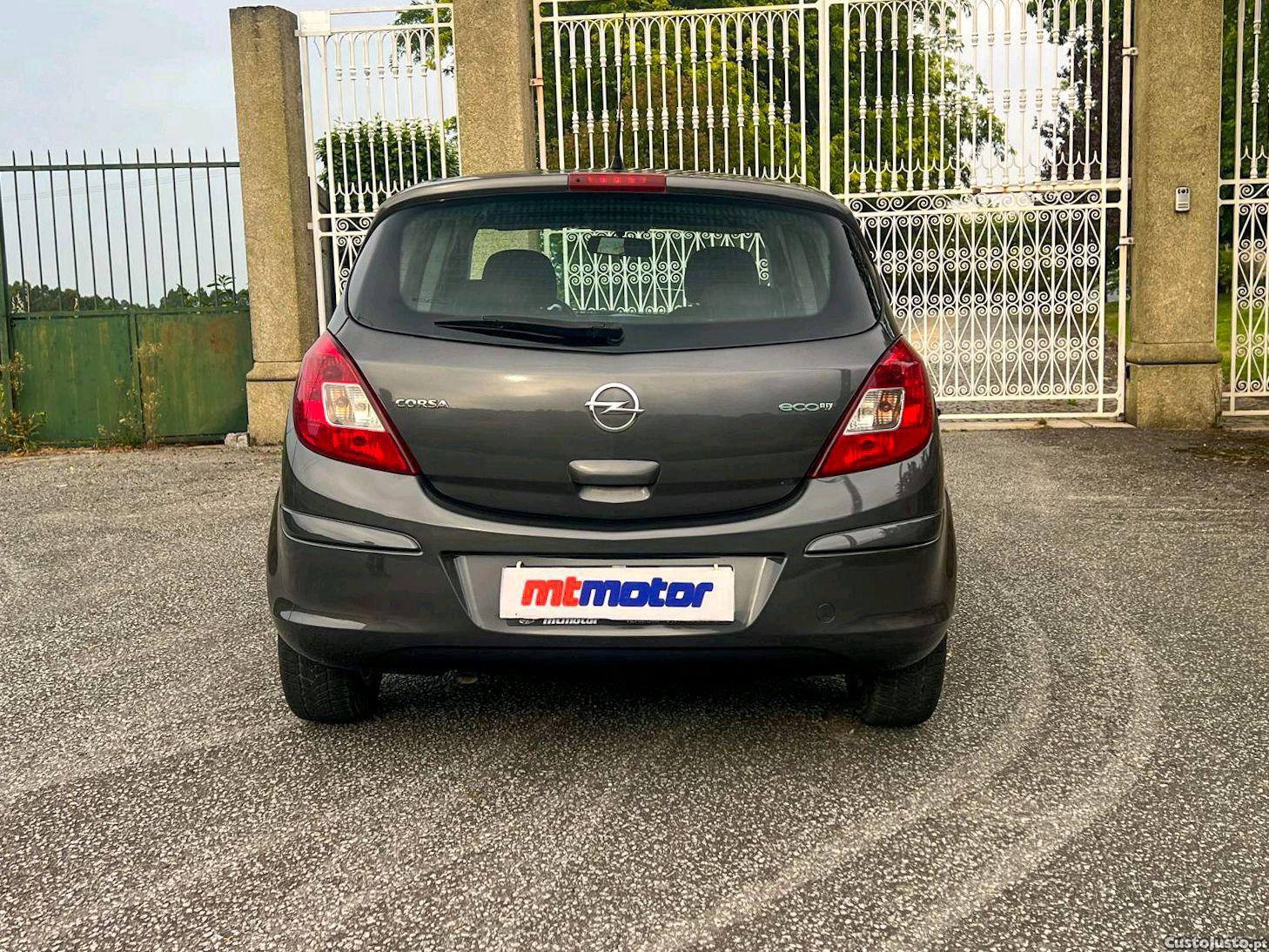 Opel Corsa 1.3 CDTI ECOFLEX — fotografia 8