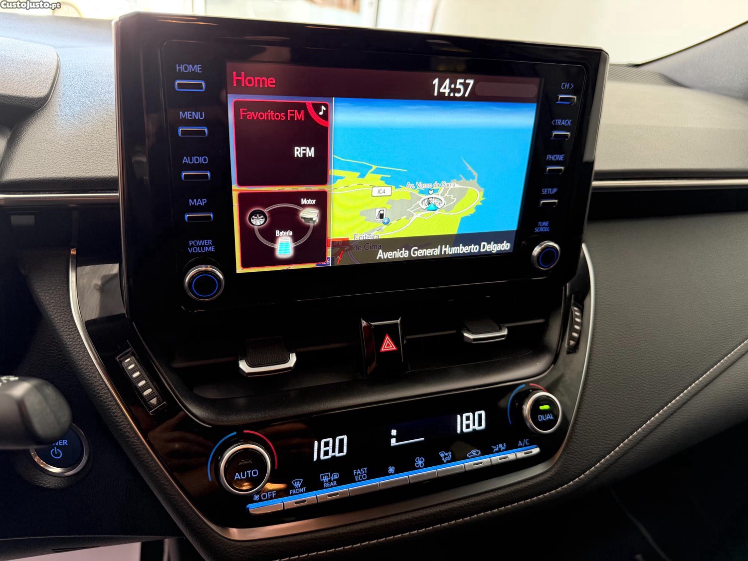 Toyota Corolla Touring Sports 1.8 Hybrid Confort — fotografia 3