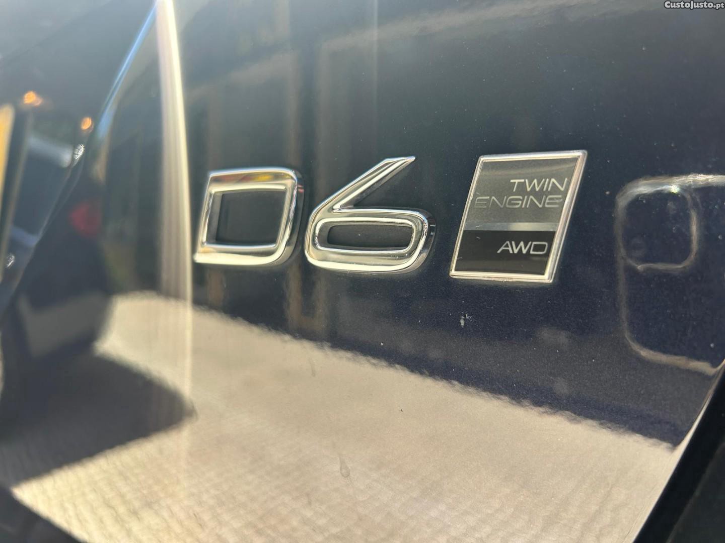 Volvo V60 2.4 D6 Momentum AWD Phev — fotografia 3