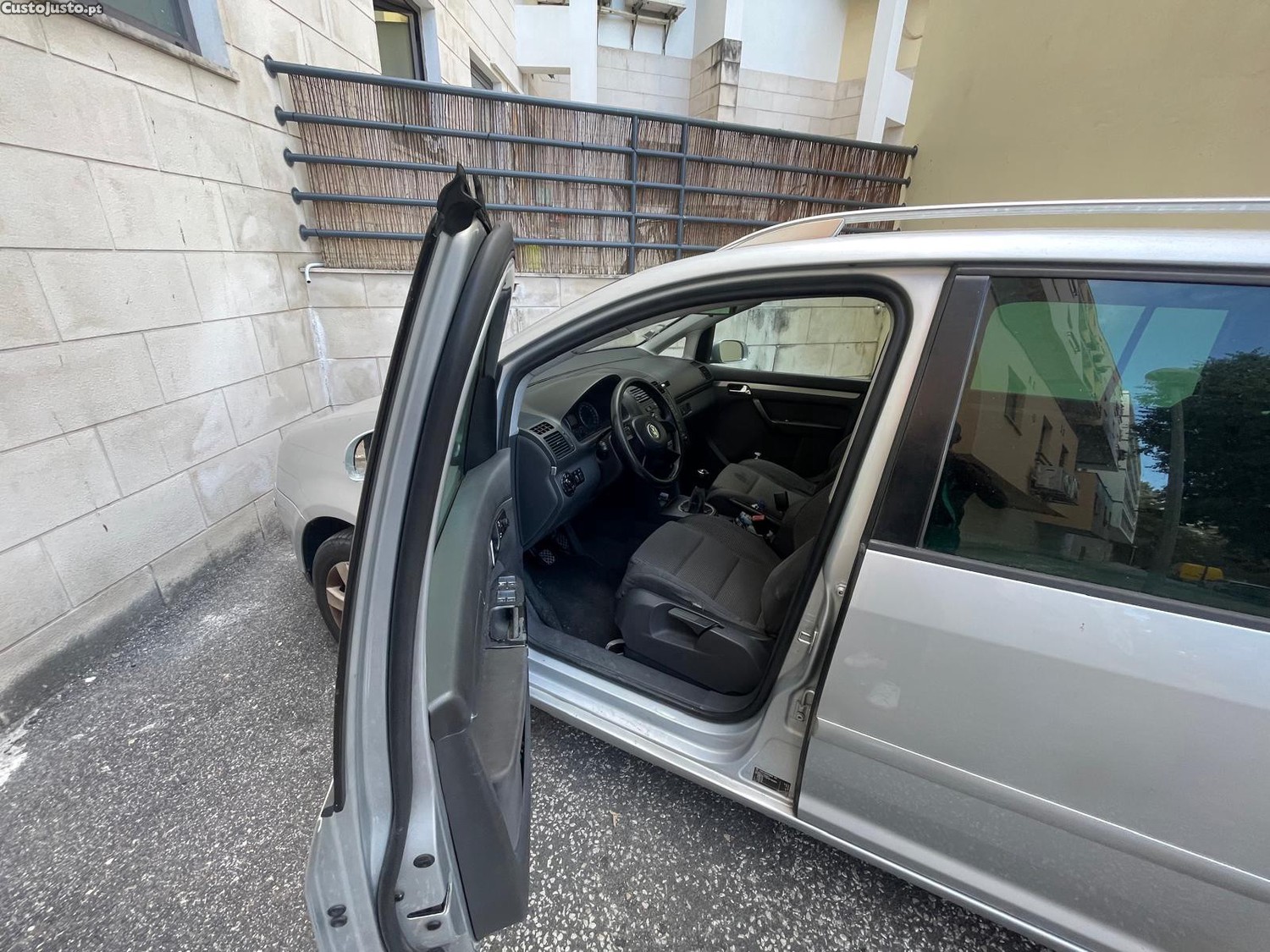 Volkswagen Touran () — fotografia 8