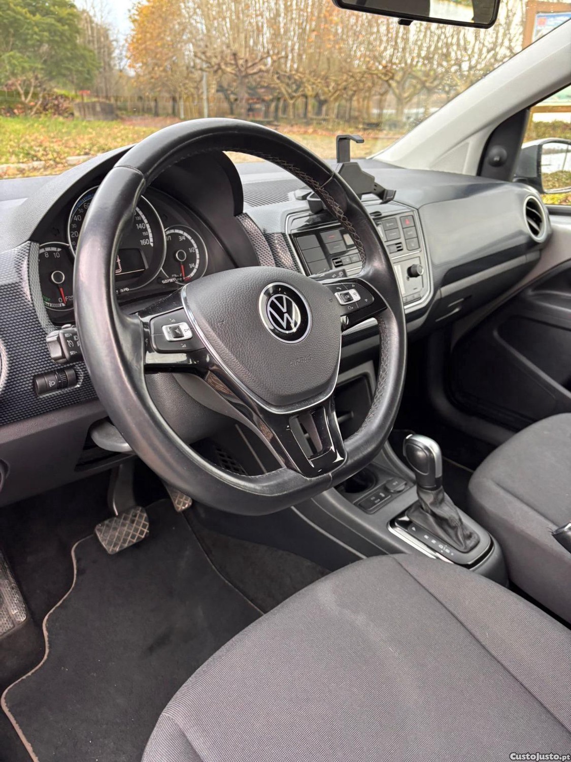 Volkswagen Up! E-UP — fotografia 3