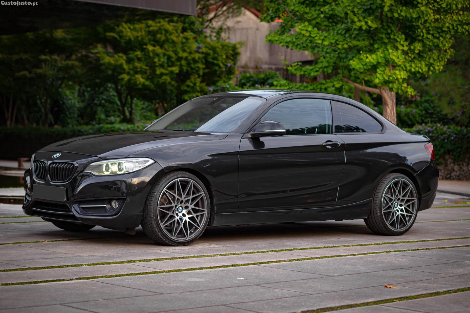 BMW 220 Coupe Sport — fotografia 9