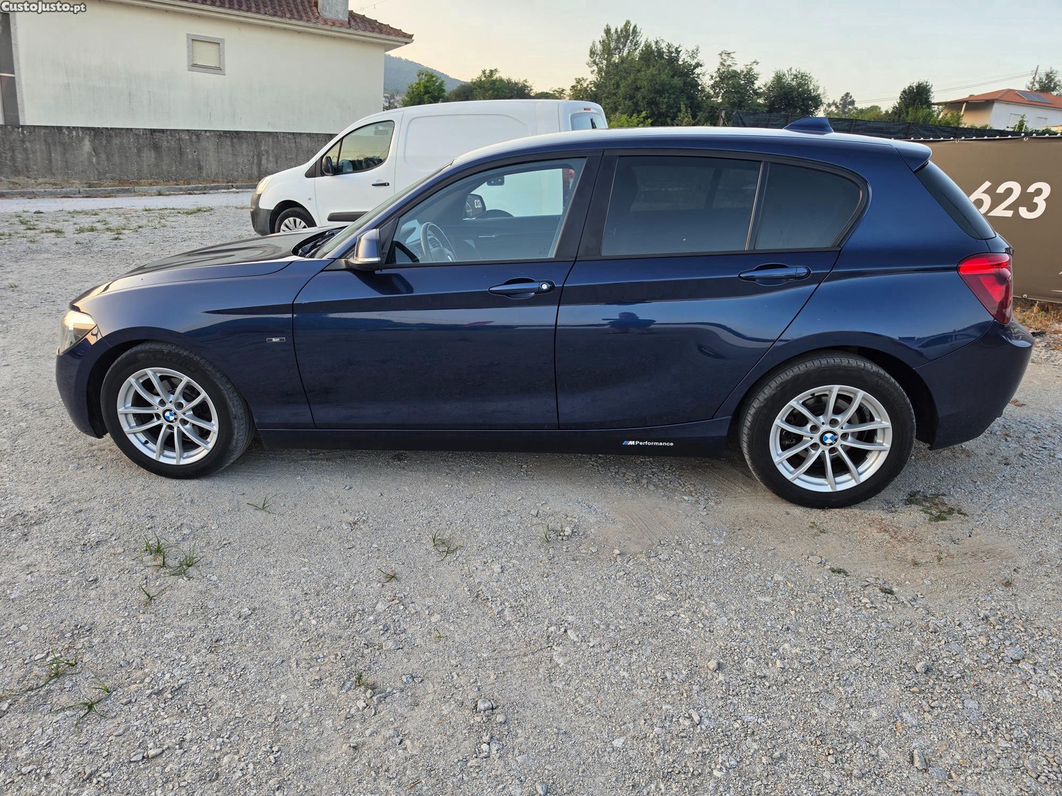BMW 116 Sport Linemuito novo — fotografia 10