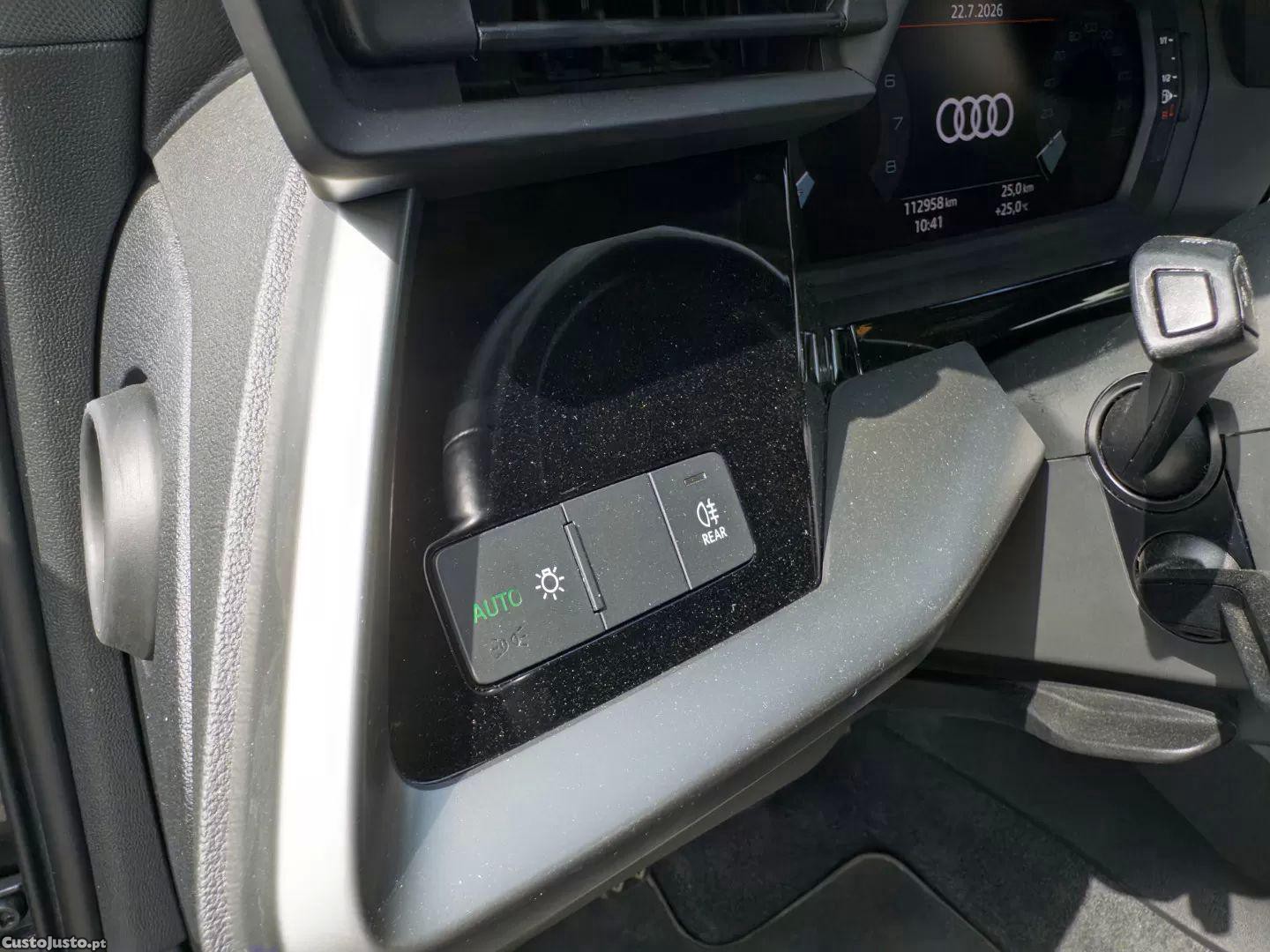 Audi A3 30 tfsi s-line — fotografia 10