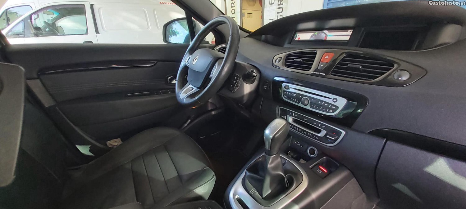 Renault Scénic 1.5 dCi Bose Editon EDC — fotografia 5