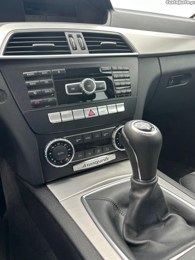 Mercedes-Benz C 220 CDi Avantgarde BE — fotografia 6