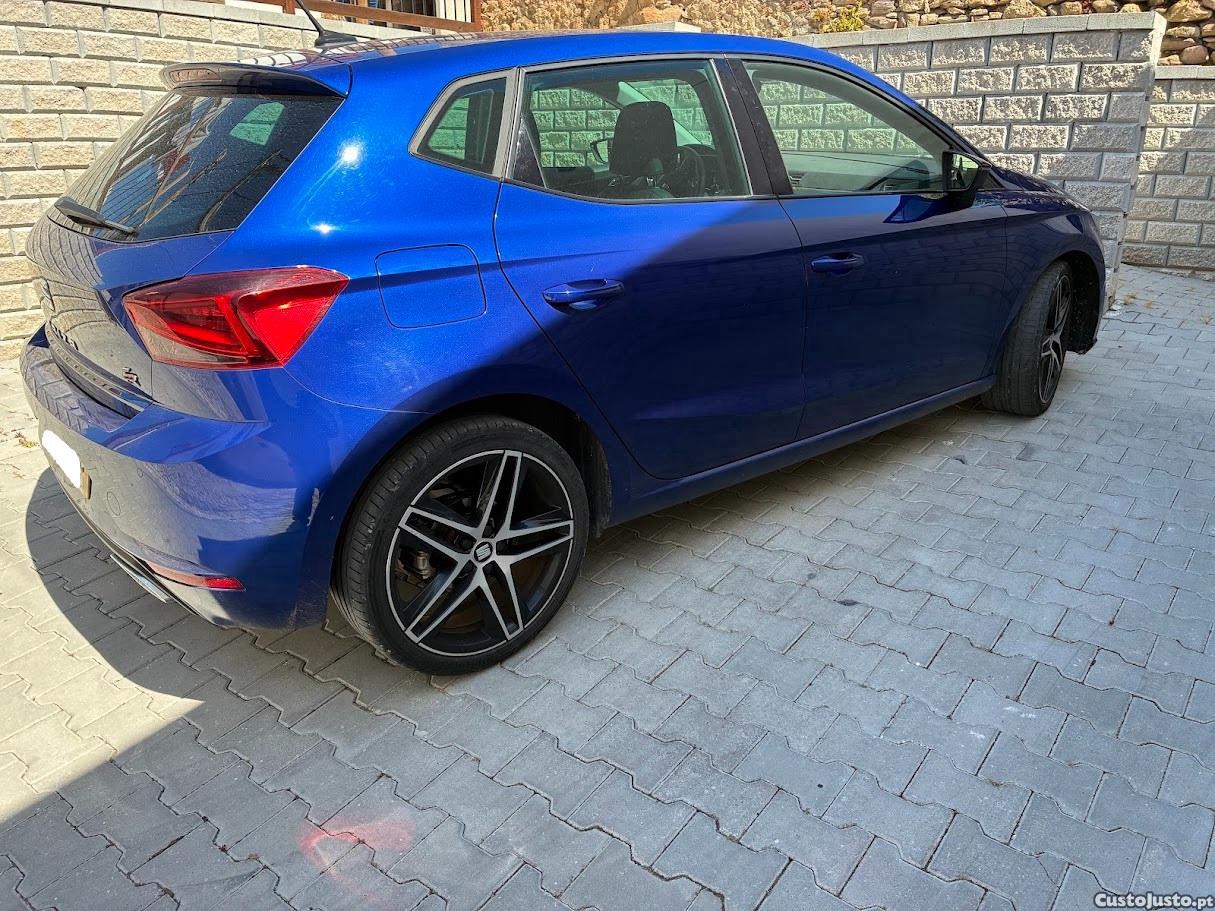 SEAT Ibiza 1.6 TDI — fotografia 3