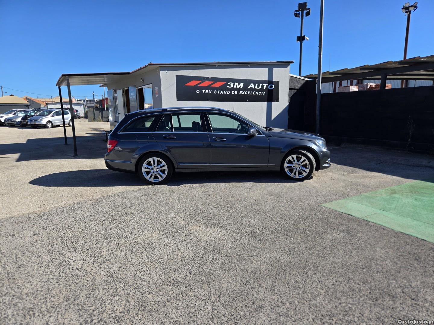 Mercedes-Benz C 220 CDi Avantgarde BE — fotografia 13