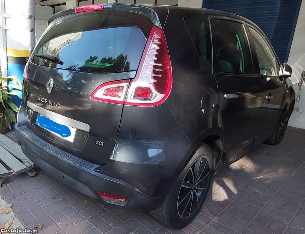 Renault Scénic 1.5 dCi Bose Editon EDC — fotografia 6