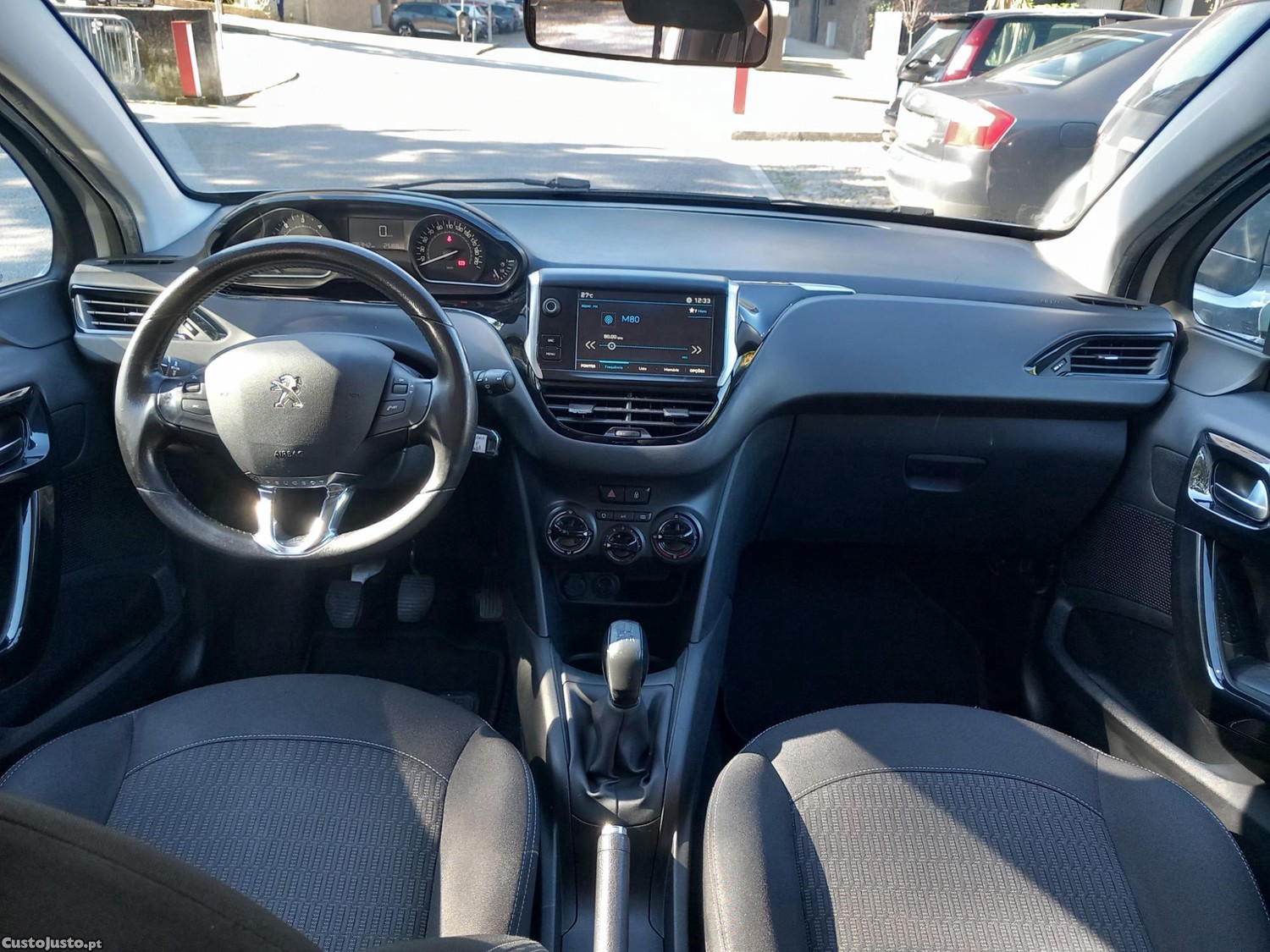Peugeot 208 1.6 BlueHDi Active — fotografia 5