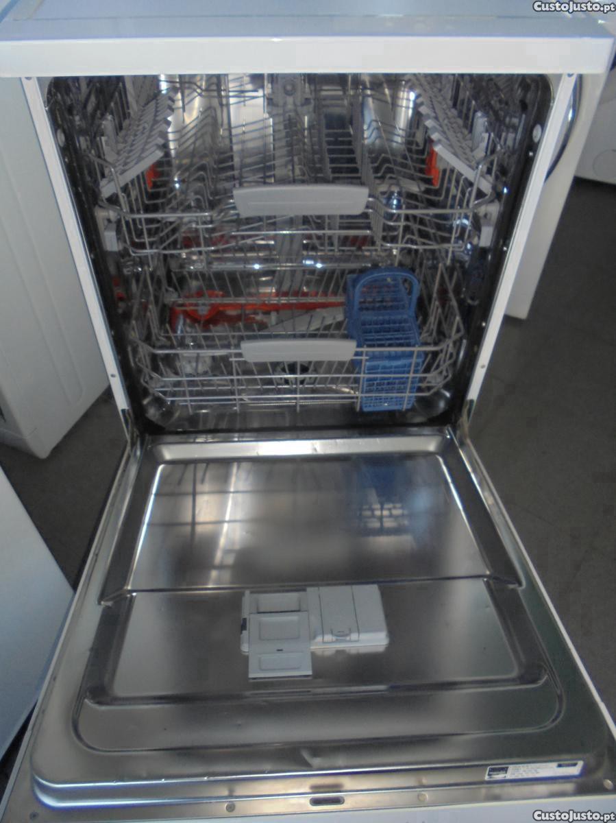 Maquina loiça - ARISTON - HOTPOINT / Òtimo estado