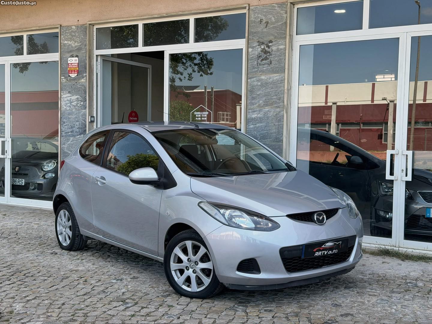 Mazda 2 1.3 MZR Comfort — fotografia 11