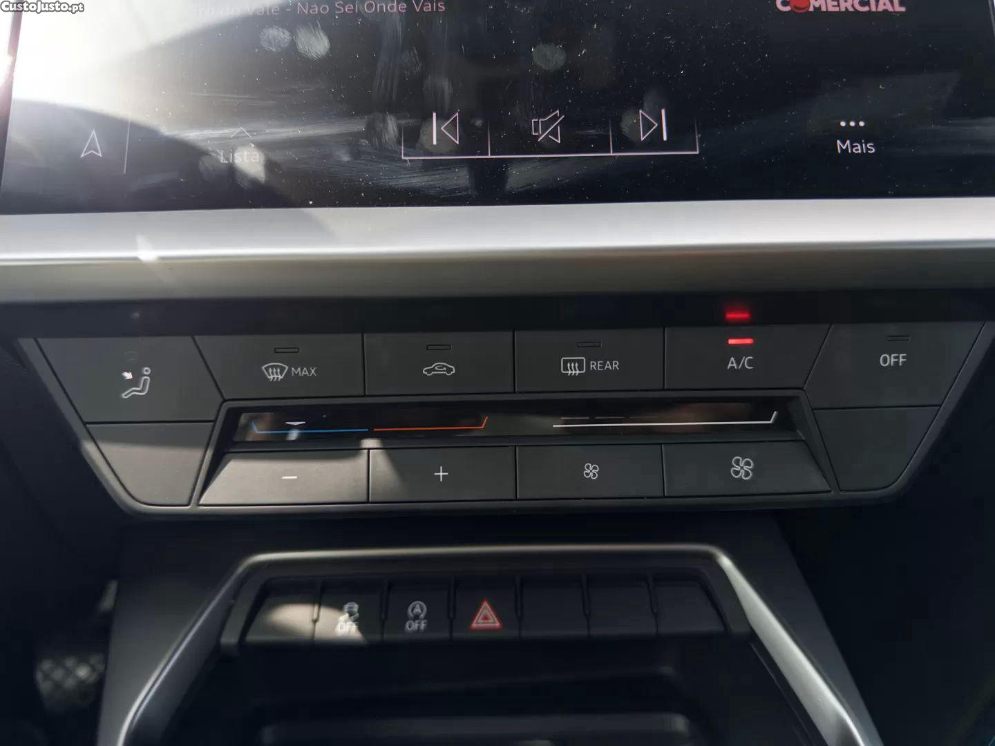 Audi A3 30 tfsi s-line — fotografia 2
