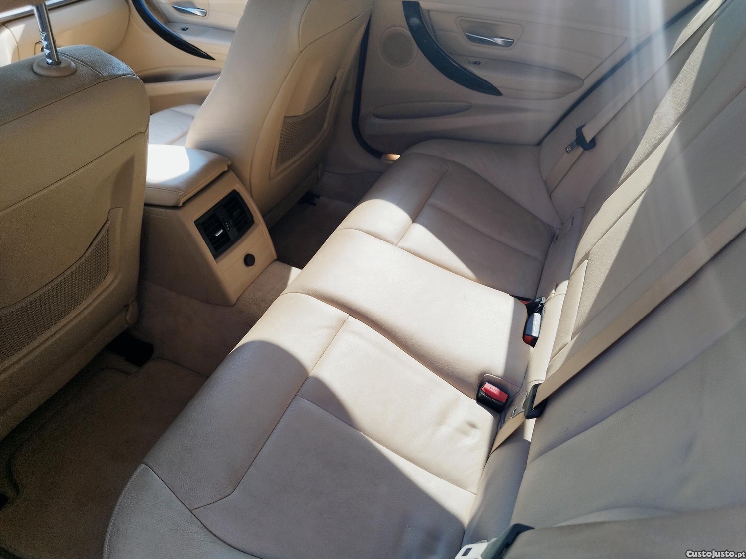 BMW 320 2.0 D TOURING F31 AUTO — fotografia 6